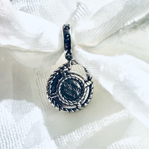 🦆 NWOT Donald Duck Charm ✨ - Picture 11 of 11